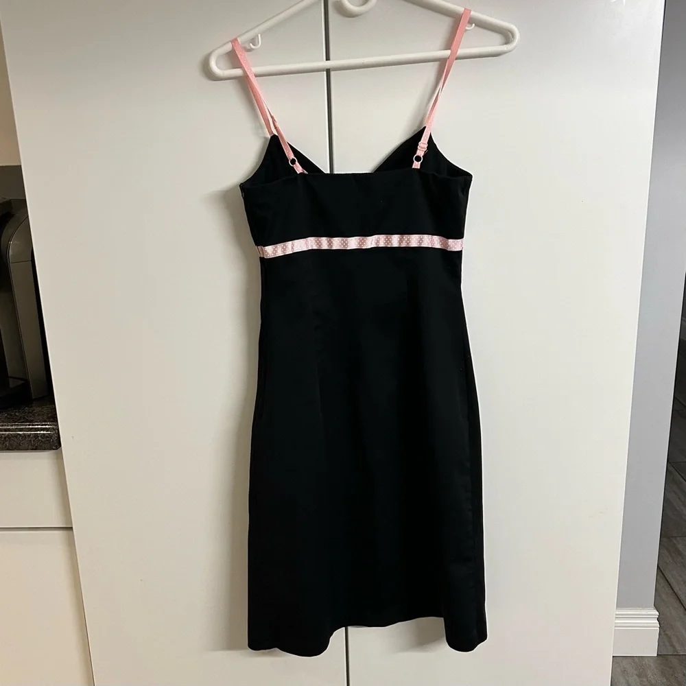 RW & CO mini Black Dress with Pink Straps and Band Size 0 - Picture 2 of 5